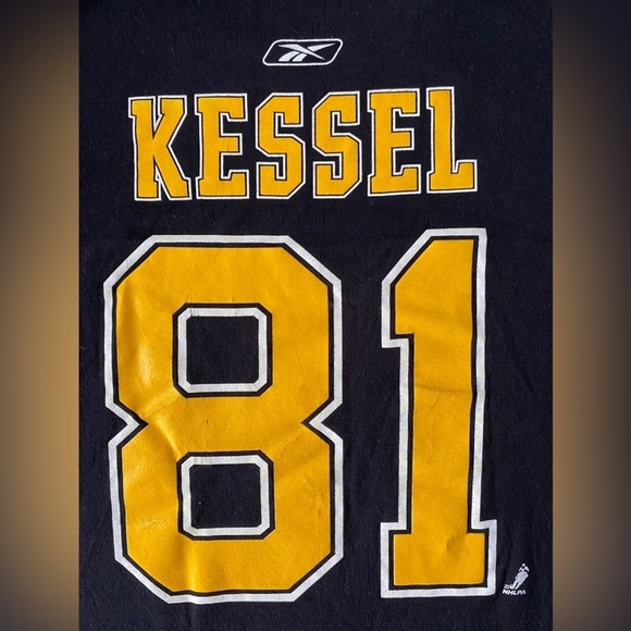 NHL x REEBOK BOSTON BRUINS PHIL KESSEL 81 Black Logo T Shirt in Medium - Picture 7 of 8